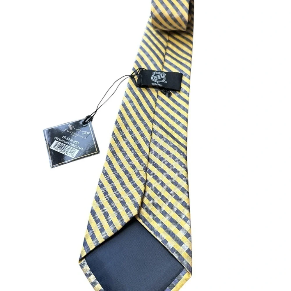NHL Nashville Predators Tie | Eagles Wings Gingham Check | Fan Gift